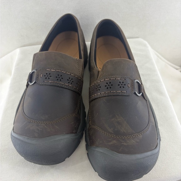 KEEN Kaci Dark Esrth  Slip-On Loafer size 11 NIB non marking soles - Picture 3 of 8